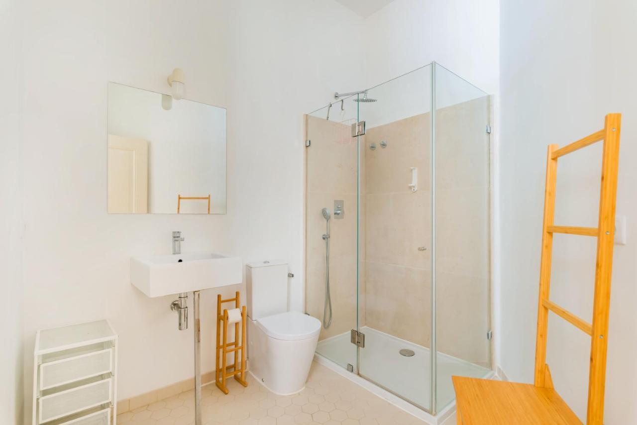 Conde 3Bdr Luxury Apartment Lisbon Luaran gambar